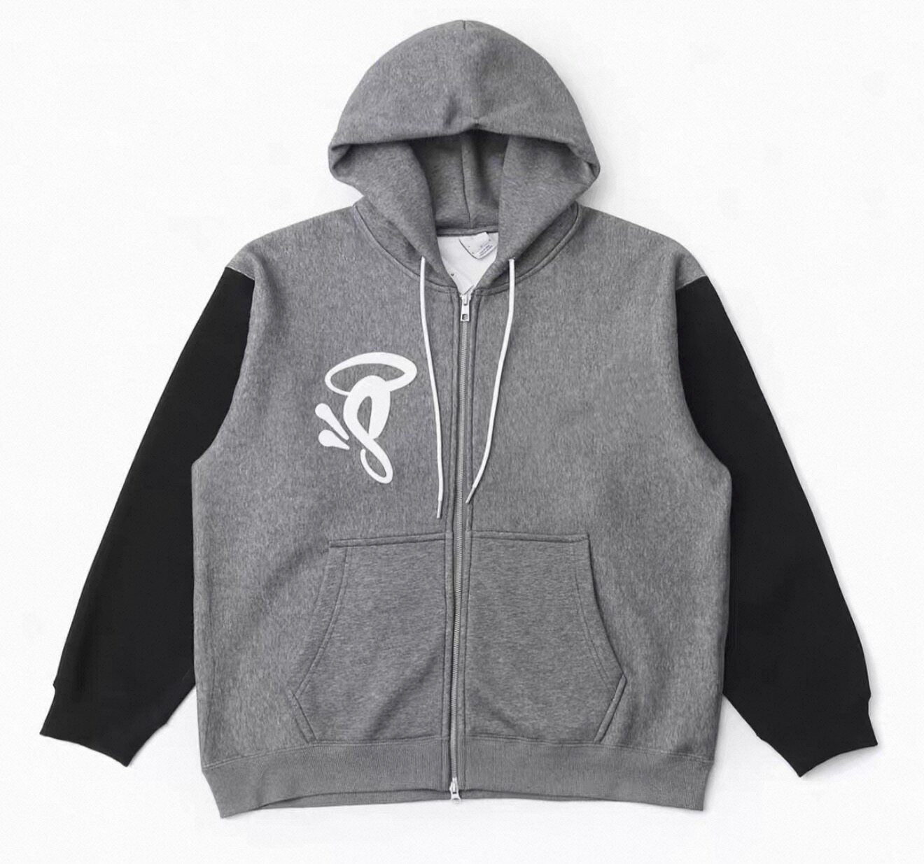 Syna world Contrast Sleeve Graphic Zip Up Hoodie